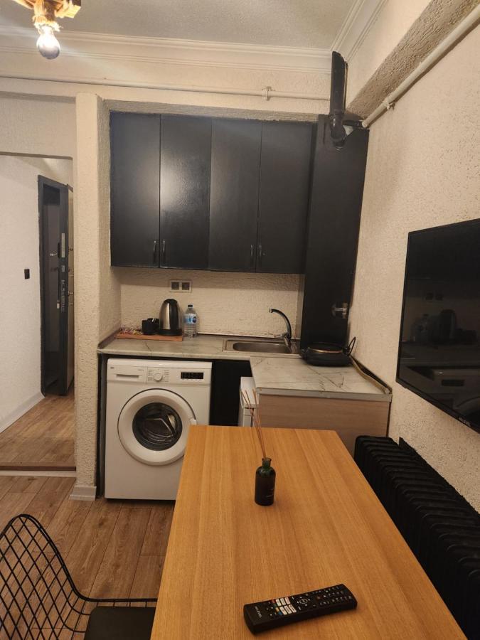 Mates Istiklal Suites Istanbul Exterior photo
